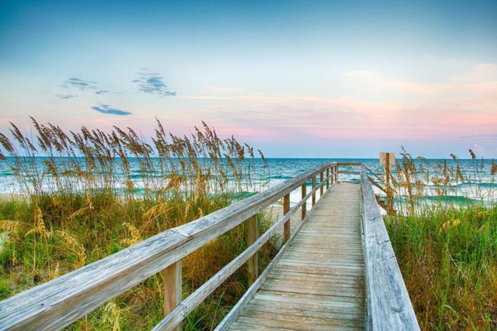 Booking Fast! Golf, Beach, And Relaxation! A Great Place For All! Калабаш Екстер'єр фото